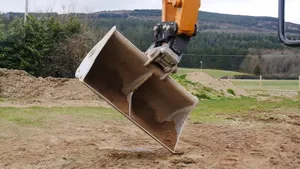 Attacco rapido di inclinazione idraulica rotante a 360 gradi per rotatore di inclinazione degli escavatori