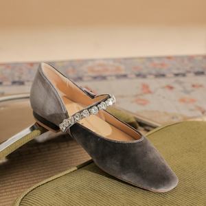 Zapatos de Tacón Alto Stiletto para las Cuatro Estaciones, Parte Superior de Cuero Genuino, Tratamiento Antideslizante, Diseño Elegante, Ideales para Fiestas - Product Image 4