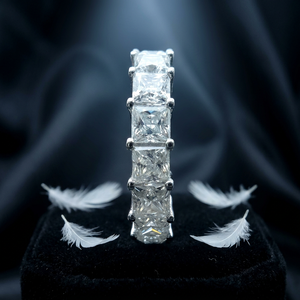 Bague de fiançailles et de mariage classique en or massif 14 carats de luxe, sertie de diamants de laboratoire taille princesse VVS, 2 carats, certifiée IGI - Product Image 3