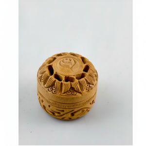 Boîte à bibelots en bois ronde de qualité d'exportation avec des sculptures complexes Boîte de rangement de papeterie ornée élégante pour la décoration intérieure et les cadeaux - Product Image 1