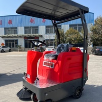Équipement de balayage de sol robuste à conducteur assis, véhicule électrique de nettoyage pour grands espaces