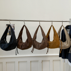 <span class=keywords><strong>Sac</strong></span> à bandoulière pour femme, nouveau design, simple, en daim, demi-lune, <span class=keywords><strong>sac</strong></span> à bandoulière tendance, <span class=keywords><strong>sac</strong></span> à bandoulière décontracté pour femme - Product Image 2