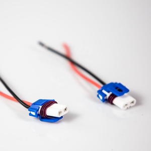 Nhà Máy Bán Hot Xe Máy <span class=keywords><strong>9006</strong></span> Bóng Đèn Halogen Xe Ổ Cắm Gốm Sứ <span class=keywords><strong>Adapter</strong></span> 12V Bóng Đèn <span class=keywords><strong>Led</strong></span> Ổ Cắm Chất Lượng Tốt Nhất - Product Image 2