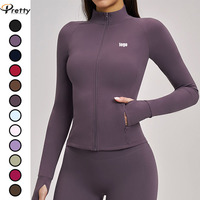 Vêtements de yoga pour femmes, veste violette à manches longues, vêtement d'extérieur brossé respirant, haut de sport ajusté avec poches, haut de course moulant