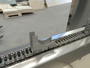 Machine automatique de pelage d'oignons de petite taille, machine de découpe des têtes et des queues d'oignons, prix - Product Image 3