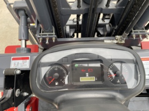 Chariot élévateur à palettes WELIFT, nouveau moteur à courant alternatif, capacité de charge de 1,5 TONNE, utilisation en intérieur pour les applications de restauration, de vente au détail et agricoles - Product Image 3