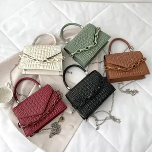 Factory direct sales trend new shoulder messenger bag for women fashion crocodile pattern bag han dbag chain bag