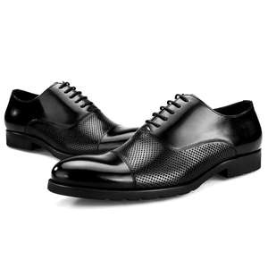 <span class=keywords><strong>Scarpe</strong></span> Eleganti <span class=keywords><strong>Oxford</strong></span> da Uomo 2024 in Vera Pelle di Vacchetta Impermeabili per Feste e Occasioni Formali in Nero per la Stagione Autunnale - Product Image 1