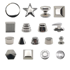 Vente en gros étoile à cinq branches point culminant vis motif rond rivet alliage matériel bagages vêtements accessoires décoratifs - Product Image 1