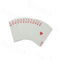 Haute qualité UV noir noyau papier lin matériel personnalisé imprimé cartes à jouer jeu Poker ensemble pour les rassemblements sociaux