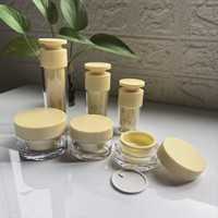 Flacons et pots cosmétiques en plastique de luxe pour emballage, ensemble de flacons sans air