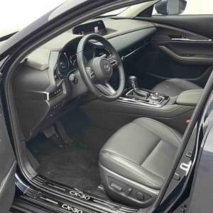 Mazda CX30 2022 SUV Usado Gasolina/Petróleo Automático 2.0L con Techo Corredizo, Pantalla en Consola Central, Faros LED, Volante a la Izquierda, Bajo Kilometraje - Product Image 6