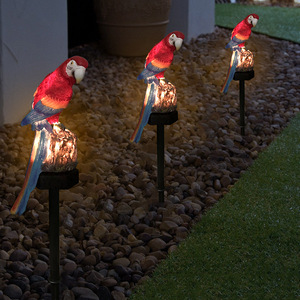 Lampes solaires de jardin en forme de perroquet, LED, en résine, à piquer, étanches, pour la décoration extérieure de pelouse - Product Image 1