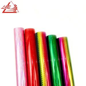 Rotoli di vinile autoadesivi di colore gradiente arcobaleno di alta qualità 2022 30.5 Cm * 152 Cm per taglio a macchina - Product Image 2