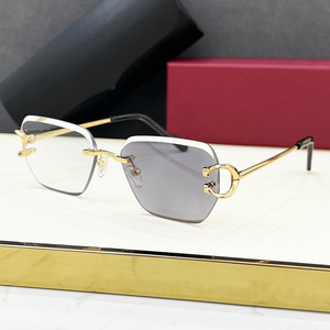 <span class=keywords><strong>Occhiali</strong></span> <span class=keywords><strong>da</strong></span> <span class=keywords><strong>Sole</strong></span> Senza Montatura CT0597 di Qualità alla Moda <span class=keywords><strong>per</strong></span> Uomini, Donne e <span class=keywords><strong>Bambini</strong></span>, Lussuosi, Leggeri, Anti-UV UV400, Comodi <span class=keywords><strong>per</strong></span> le Vacanze - Product Image 6