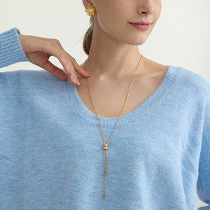 Designer Style Geometric Clasp <b>Necklace</b> Women Yiwu Sweater Chain Light Luxury High End Jewelry Gift - Product Image 3