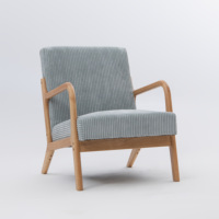 Fauteuil d'appoint capitonné beige de style Mid-Century Modern avec repose-pieds et coussin, structure en bois massif, dossier à oreilles, pour salon et chambre à coucher