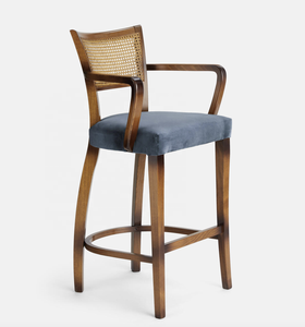 Sassanid Studio Design Vintage Glamour Taburete de roble macizo Restaurante Desayuno Bar <span class=keywords><strong>Molina</strong></span> Taburete Cane Back - Product Image 1
