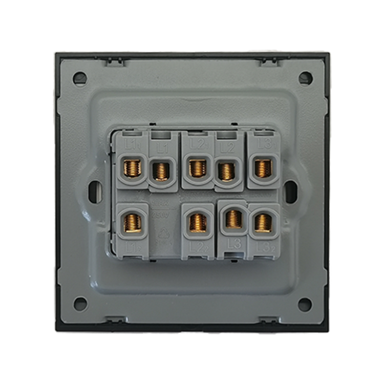 China Manufacturer UK Standard Electrical Wall Switch 3Gang 2Way Modern Light Electrical Wall Switches
