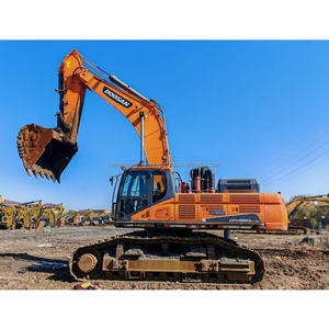 รถขุดตีนตะขาบ Doosan DX520LC-9C รุ่นปี 2018 มือสอง พร้อมมอเตอร์ไฮดรอลิกและปั๊ม ยี่ห้อเกาหลี ราคาแข่งขัน - Product Image 1