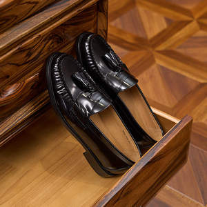 Mocassins en cuir véritable à pampilles style italien pour homme, chaussures de cérémonie à enfiler à bout rond pour mariage et conduite - Product Image 5