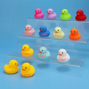 ของเล่นเป็ดยางสีเหลืองน้อยน่ารัก รูปทรงโลโก้แบบกำหนดเอง ของเล่นอาบน้ำเด็ก บีบแล้วมีเสียง ตกแต่งบ้าน ตกแต่งรถยนต์ - Product Image 1