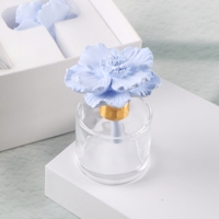 Diffuseur d'huiles essentielles en porcelaine céramique parfumée, en forme de fleur, pour la maison, 50 ml, en gros