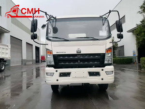 Camion-citerne SINOTRUK HOWO de haute qualité 4*2 avec réservoir de 10m³, 2 compartiments et buse de remplissage/distributeur de carburant, <span class=keywords><strong>prix</strong></span> bas à vendre. - Product Image 2
