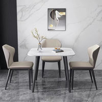 Table à manger carrée moderne en marbre avec pieds en métal, design luxueux pour hôtel et usage domestique, 4 places