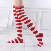 Chaussettes rayées de style japonais pour femmes Chaussettes longues en tricot sexy pour cosplay à usage quotidien Taille unique