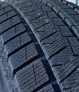 <span class=keywords><strong>R18</strong></span> Pneu Hiver 1656514 Hiver 2256517 Pneus Hiver Glace Voitures Pneus 205 <span class=keywords><strong>60</strong></span> 16 <span class=keywords><strong>235</strong></span> <span class=keywords><strong>60</strong></span> <span class=keywords><strong>R18</strong></span> 205 55 R16 255 45 19 2055516 hiver Auto - Product Image 6