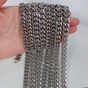 Collar <span class=keywords><strong>de</strong></span> Eslabones Cubanos <span class=keywords><strong>de</strong></span> Acero Inoxidable con Logotipo Personalizado, Cadena <span class=keywords><strong>de</strong></span> Moda Dorada <span class=keywords><strong>de</strong></span> Diseño Económico para Hombres y Novios, Venta al por Mayor - Product Image 6