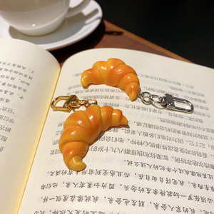 Porte-clés réaliste en forme de croissant, pendentif pain, modèle de jouet, breloque de sac, cadeau pour filles et étudiants - Vente chaude - Product Image 2