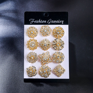 Muslim Fashion Card-Packaged Alloy Rhinestone Flower Shape Gold Plated Brooches Engagement <b>Wedding</b> Party Gifts Wholesale - Product Image 2