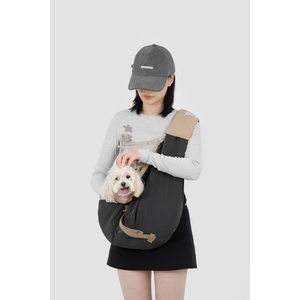 Bolso de Transporte Premium para Mascotas con Diseño de Lujo, Bolso de Hombro para Perros y Bolso Cruzado para Gatos, Ideal para Salidas Elegantes - Product Image 1