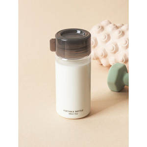 Botella deportiva transparente de 380Ml con acabado negro - Product Image 1