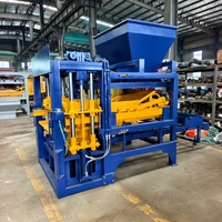 Machine de fabrication de blocs de ciment entièrement automatique à économie d'énergie pour la production de blocs creux de 5 et 6 pouces pour l'industrie de la construction au Ghana