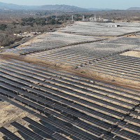 Sistem Pelacak Surya GPS Multifungsi Satu Sumbu untuk Panel Surya PV, Horizontal Vertikal, 150KW, Dapat Disesuaikan