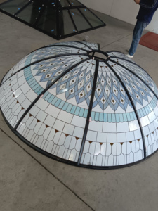 Cúpula de Vidrio Tiffany Sólido Personalizada Directamente de Fábrica para Decoración de Techo y Iluminación de Paisaje para Hotel/Villa - Product Image 2