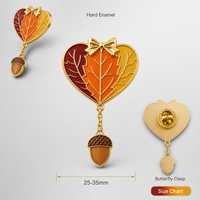 Épingles en métal personnalisées en gros : Cœur feuille d'érable 3D en émail souple, pendentif gland, chaîne dorée, bijoux d'automne pour Thanksgiving