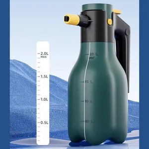 Pulvérisateur de mousse électrique 2L vert, buse de lavage de voiture à jet éventail 60 degrés pour maison et jardin - Product Image 5