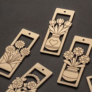 Wholesale Unique Shape Unfinished Boxwood Slice Flower Shape DIY Graffiti Pendant <b>Bookmark</b> China Gift - Product Image 2