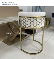 Tabouret de comptoir de bar en velours blanc bon marché maison moderne minimaliste décontracté café meubles chaises de bar hautes en métal doré pour table de bar
