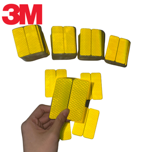 Lámina reflectante prismática alta de grado diamante 3M DG³ 4081, color amarillo fluorescente, con garantía MCS de hasta 12 años - Product Image 1