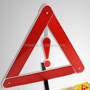 車両安全緊急ツールは、赤い三角形を反射する救助ツールに警告します