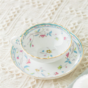 <span class=keywords><strong>Tasse</strong></span> et soucoupe en <span class=keywords><strong>porcelaine</strong></span> de luxe, motif floral et bords dorés, design moderne, pour le café ou le thé - Product Image 3