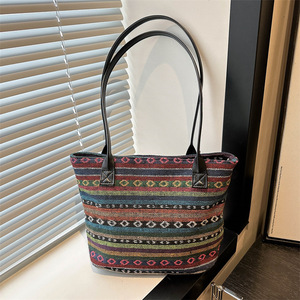 Bolsos de Lona con Estampado Étnico de Moda, Venta al Por Mayor, Bolsos de Hombro Artísticos con Estampado Vintage de Fábrica - Product Image 2