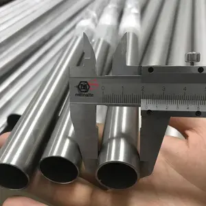 Cổ phiếu ASTM B338 liền mạch Titan Lớp 9 ống cho ống xả xe đạp khung OD 22.2*0.9mm chiều dài có thể được tùy chỉnh