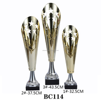 Vente en gros Trophée sportif de marque Phoenix en or et argent Trophées de cricket de haute qualité Champions de tournoi Conceptions personnalisées Trophée en métal