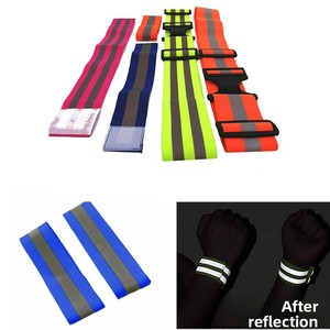 <span class=keywords><strong>Brassard</strong></span> de sécurité réfléchissant argenté haute visibilité pour le sport, la course nocturne et les activités décontractées, avec sangle de poignet, sangle de bras et sangle d'épaule élastiques - Product Image 4